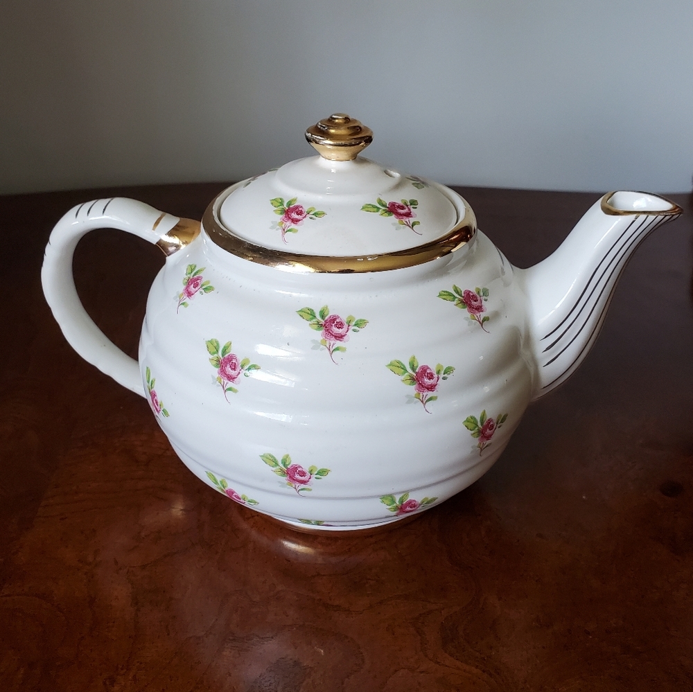 Vintage Sadler Teapot